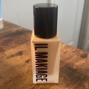 IL MAKIAGE foundation